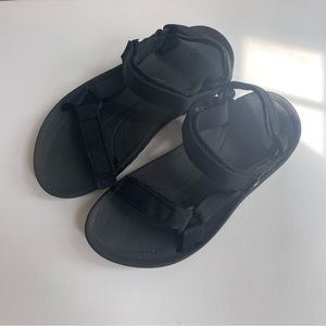 Teva Women's Size 7 Hurricane I Hiking Sport Sandals | Black